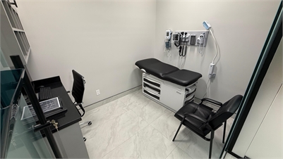 Extra Photo 4 for Family Practice Physician – Modern Clinic | Brampton ON