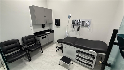 Extra Photo 5 for Family Practice Physician – Modern Clinic | Brampton ON