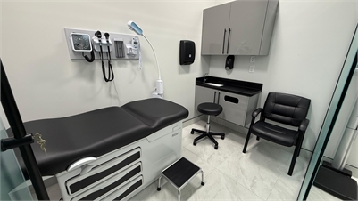 Extra Photo 6 for Family Practice Physician – Modern Clinic | Brampton ON