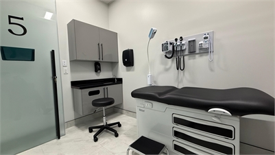 Extra Photo 7 for Family Practice Physician – Modern Clinic | Brampton ON
